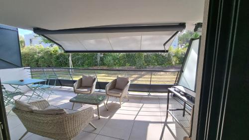 Balcony/terrace, Special Golf Appartement pour 2 pers Classe 4 etoiles near Valescure Golf Club