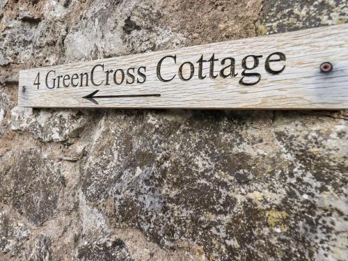 4 Greencross Cottages