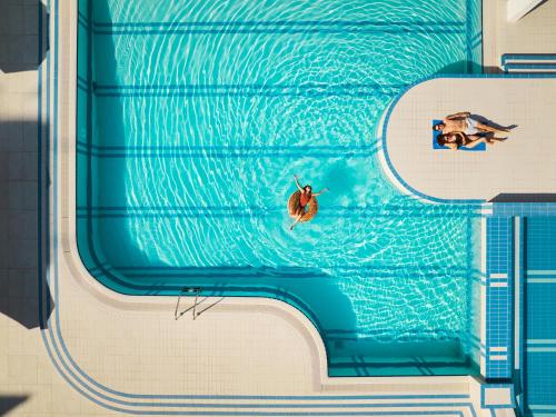 Bluesun Hotel Alga - image 5