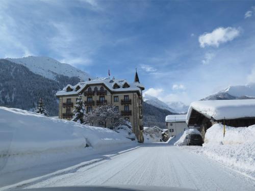 Hotel Schweizerhof Sta Maria