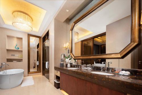 Crowne Plaza Xiangyang, an IHG Hotel Room Type - Presidential Suite