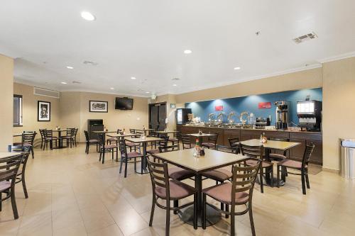 Food and beverages, Best Western Plus Wine Country Inn and Suites in Santa Rosa (CA)