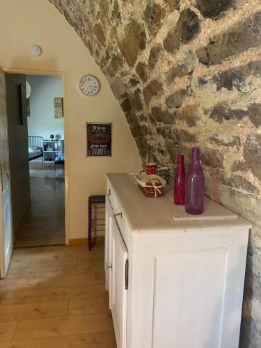 Le gîte vouté confort et repos (Le gite voute confort et repos) in Vezins-de-Levezou