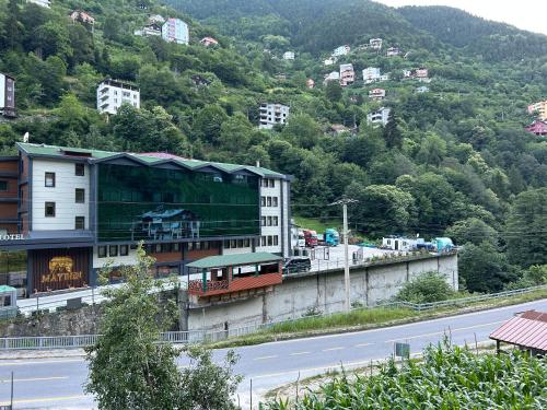 UZUNGÖL Nehir ve Doğa Manzaralı Büyük SUİTE Daire