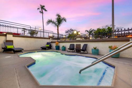 Best Western Redondo Beach Galleria Inn - Los Angeles LAX Airport Hotel