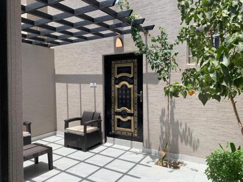 شاليهات ووحدات فندقية وشقق مفروشة بالباحة - العقيق