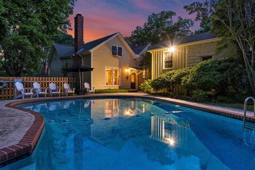 212 Orchard St in Fredericksburg, USA