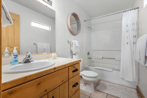 3465 E Westwater Drive