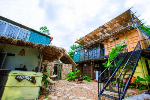 Phong Nha A Little Leaf Homestay - 숙소 외관