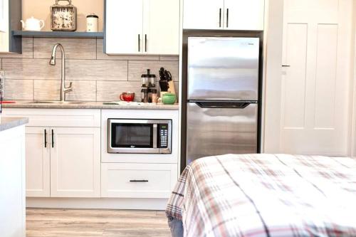 RainCoast Retreat at Shawnigan Lake! in Shawnigan Lake (BC)