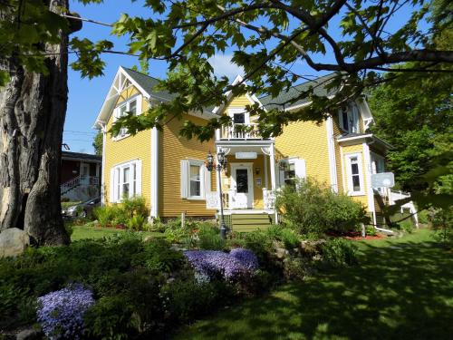 À L'Ancestrale B&B - Accommodation - Magog-Orford