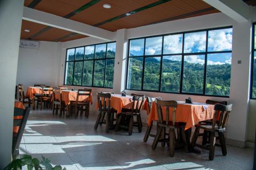 Étterem, Restaurante y Hostal: De La Villa Pa Sumercé (Restaurante y Hostal: De La Villa Pa Sumerce) in Mongui