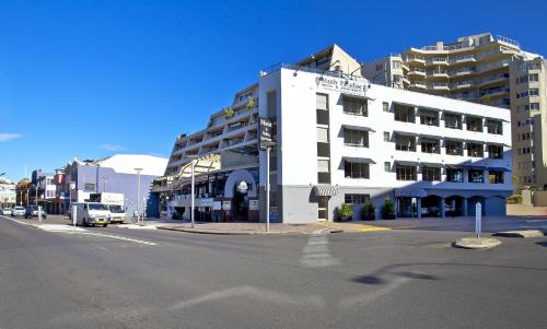 Manly Paradise Motel and Apartments