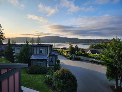 Sheringham Townhouse - Sooke