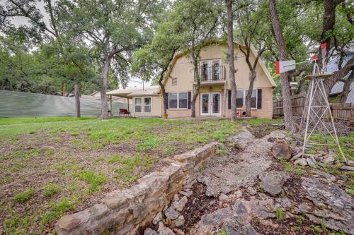 . Lake Brownwood Home w/ Private Boat Dock!