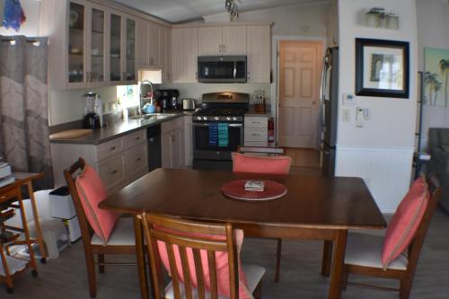 Létesítmények, Pelican's Roost, Waterfront comfort at Venture Out in Cudjoe Key (FL)