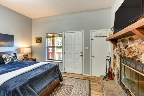 Angel Fire Studio with Fireplace, Walk to Resort! in Angel Fire, USA