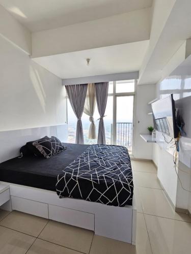 RoomQu at Apartment Tree Park