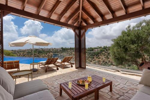 Aphrodite Hills 4 bedroom villa with private infinity pool