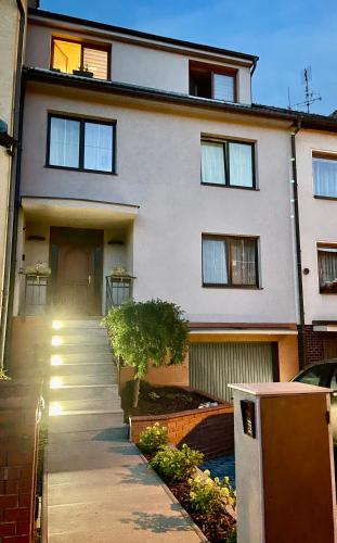 ทัศนียภาพ, Sunny apartment in เนเรดิน