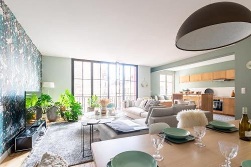 LE BOSTON - Hypercentre - 150 M 2- 7 Guest - Location saisonnière - Dijon