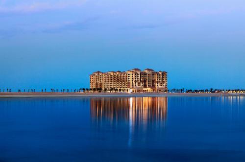 Pullman Resort Al Marjan Island