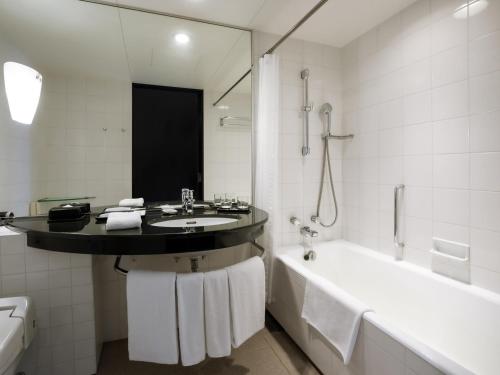 Grand Prince Hotel Osaka Bay Room Type - Renovated Deluxe King Room - Club Lounge Access - Non-Smoking