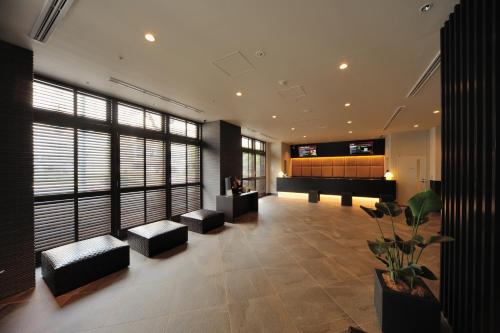 大廳, Dormy Inn高階飯店 - 名古屋榮天然溫泉錦鯱之湯 (Dormy Inn Premium Nagoya Sakae Natural Hot Spring) in 名古屋
