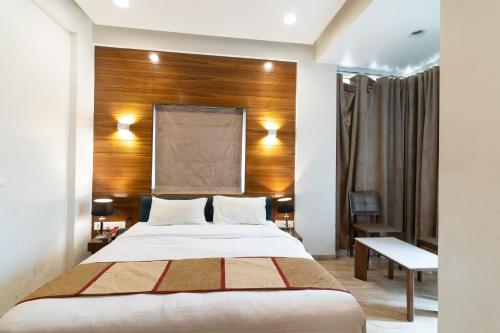 Hotel Kyra Manage by Kavya Hotels.