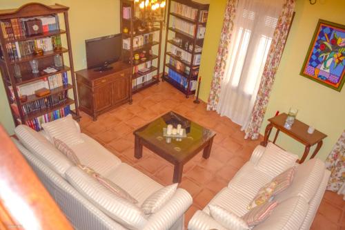 3 bedrooms house with city view balcony and wifi at Sevilla Penaflor