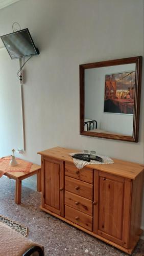 EUGENE, Nea Plagia (photo 9)
