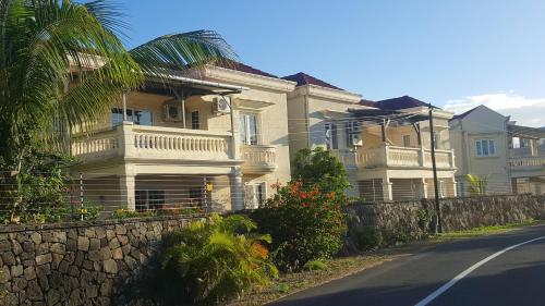 3 bedrooms house with sea view shared pool and terrace at Palmar