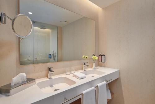 Hipotels Mediterraneo Hotel - Adults Only - image 4
