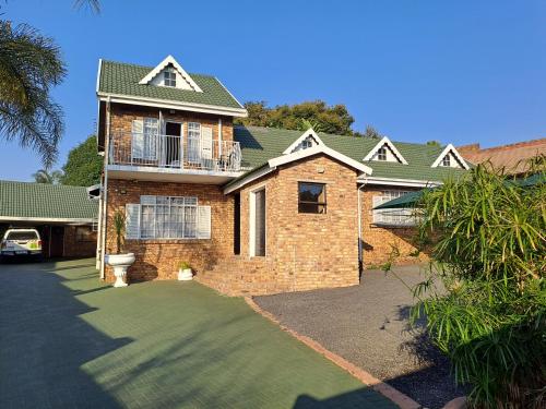. Courtlyguesthouse