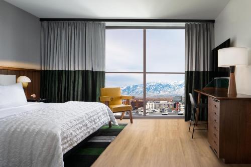 Classic King Room with City View room in Le Meridien Salt Lake City Downtown
