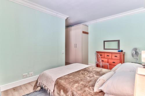 Planet Africa 1 Bedroom Apartment