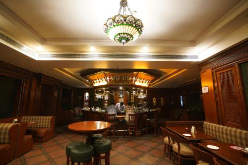 Restaurant, Hotel Park Plaza Jodhpur in Jodhpur