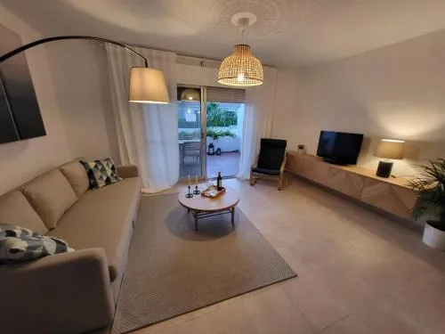 Cozy apartment next to Hard Rock Hotel photo 2