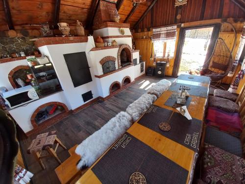 Iekārtas, Casa Gabriel in Frumosu