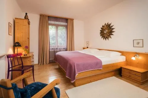 Villa Marwa - eine Ruheoase im Grünen in Innsbruck, Österreich