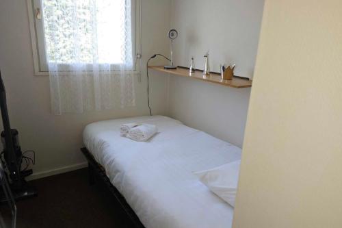 Bright cozy cocoon near the sea Bright cozy cocoon near the sea