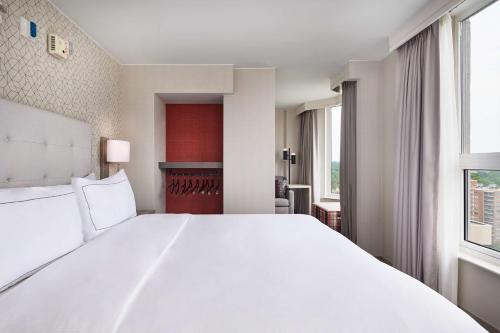 1 queen bed
