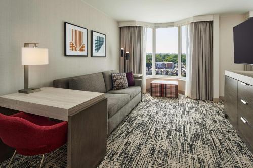 Sheraton Suites Country Club Plaza - image 8