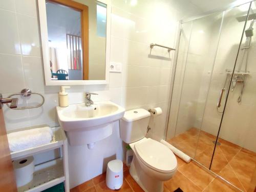VILLA FALCONERA APARTAMENTS, GANDIA a las faldas de la montaña RELAX & PETS