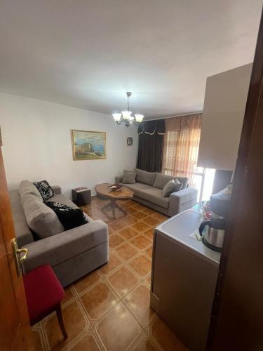 Apartment komod Perla, Berat