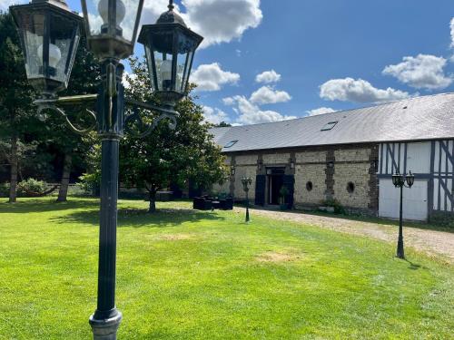 Le Grenier d'Ouilly au cœur du Pays d'Auge - Gîte avec piscine à 20 min des plages