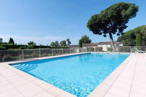 Bright cocoon with pool and sea view - Location saisonnière - Sainte-Maxime