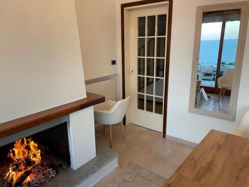 Sea view Villa with big swimming pool and private beach in Zoagli
