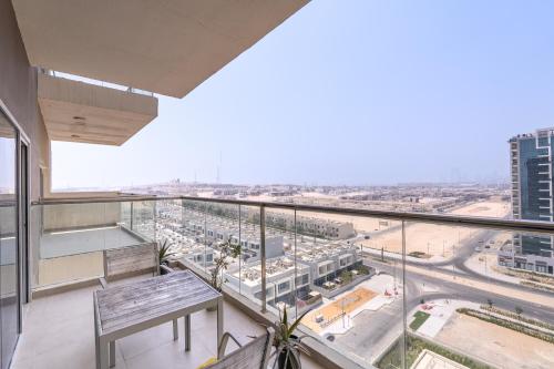 Trinity Holiday Homes - Spacious Modern Living 1BR & 2BR Unique Apartment - image 2