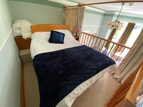 Bellfield Country Suites - Tap to explore photos